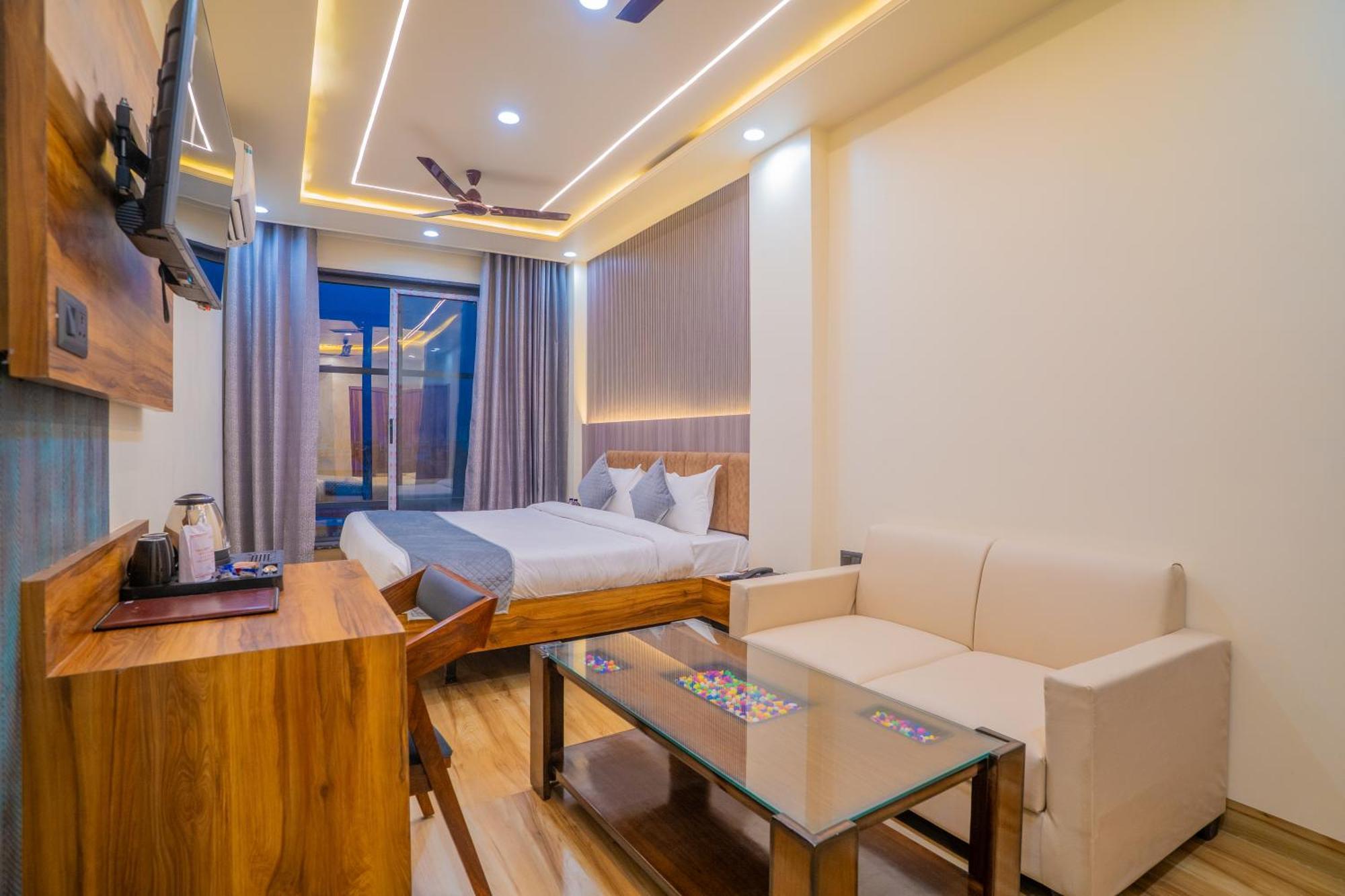 De Grand Dwarka-near Airport Hotel Jaipur